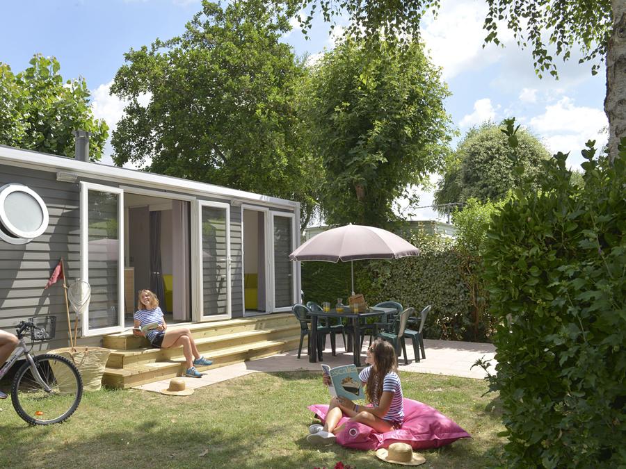 Mobilhome 5 personnes - COTTAGE CONFORT 2 ch. 4/5 pers. - 30m2 - terrasse parasol 5 pers 7