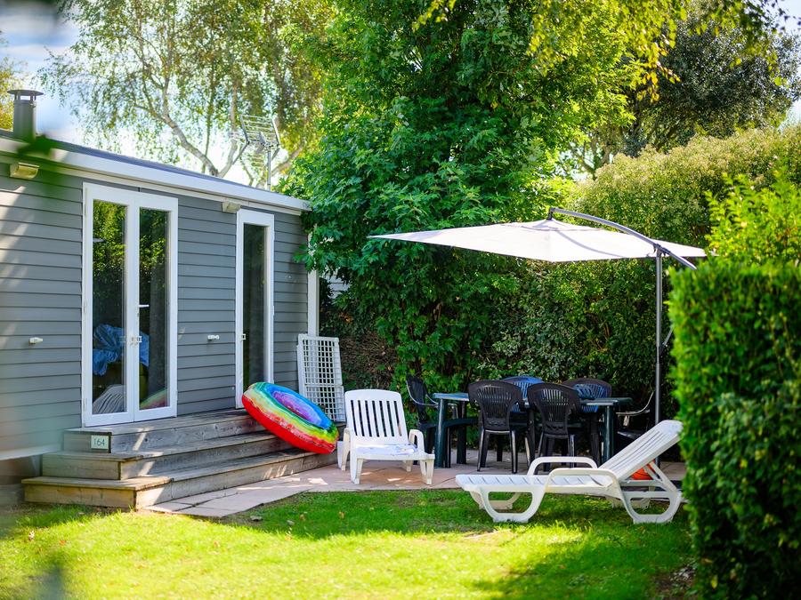 Mobilhome 5 personnes - COTTAGE CONFORT 2 ch. 4/5 pers. - 30m2 - terrasse parasol 5 pers 0