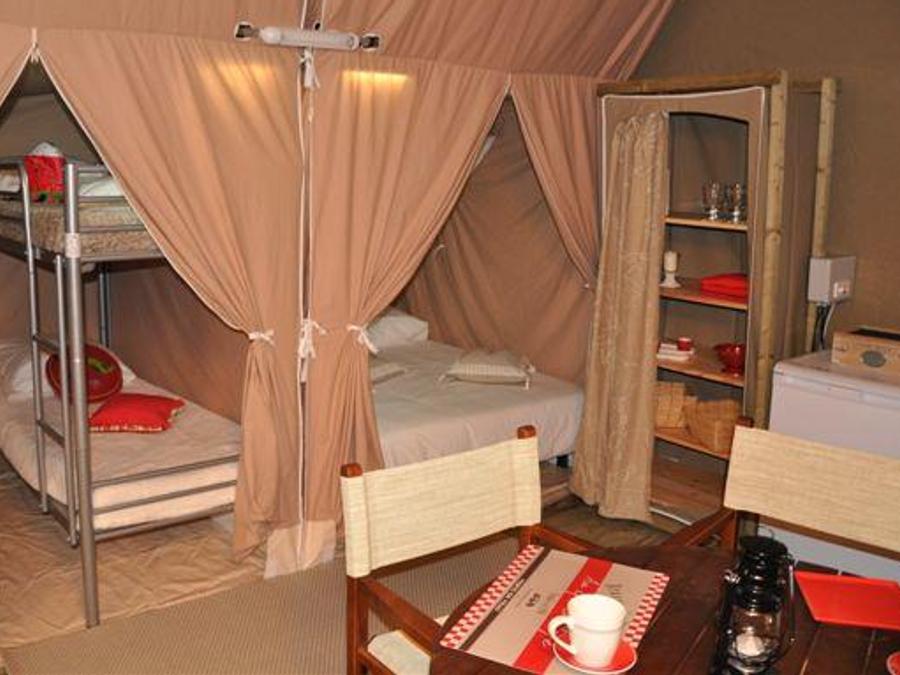Tente en toile et en bois 5 personnes - Le Lodge Canada 2ch. 5 pers 2
