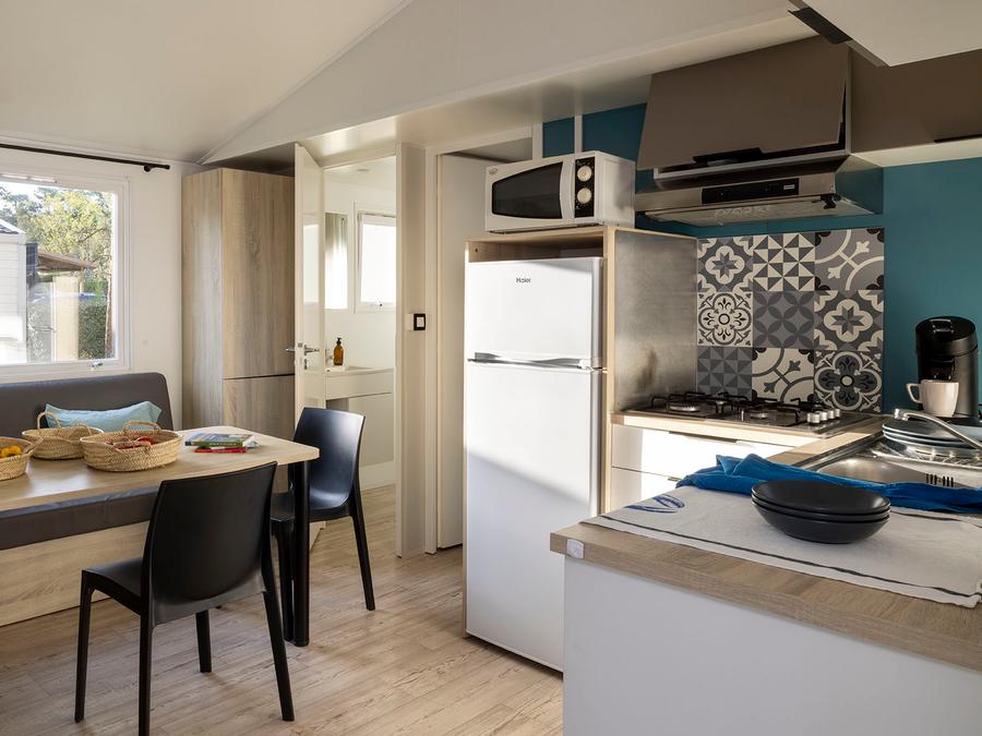 Mobilhome 4 personnes - Mobil-home Confort 27m² - 2 chambres + Terrasse couverte + TV 4 pers 0