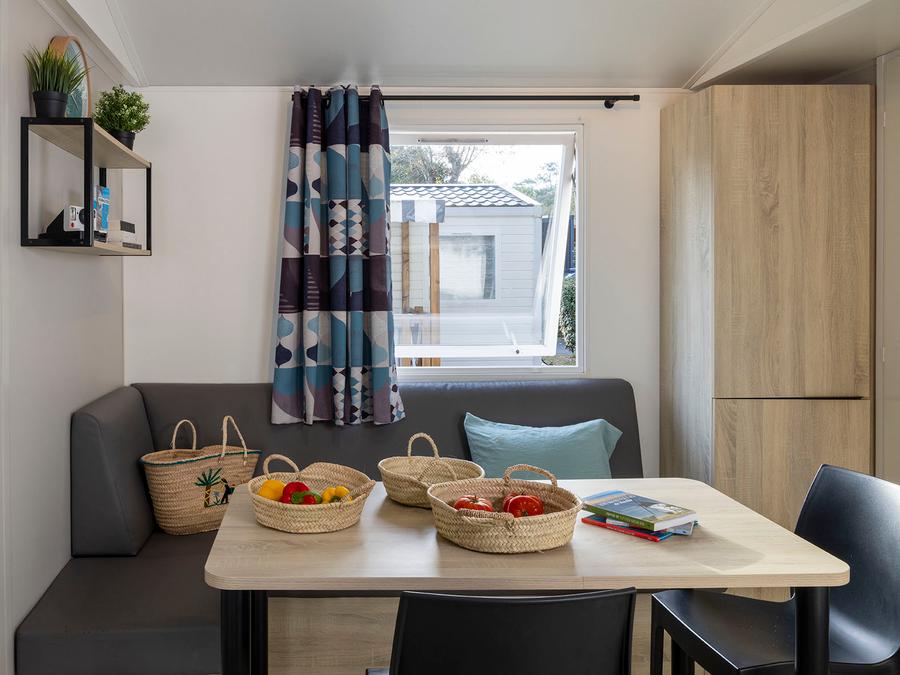 Mobilhome 4 personnes - Mobil-home Confort 27m² - 2 chambres + Terrasse couverte + TV 4 pers 1