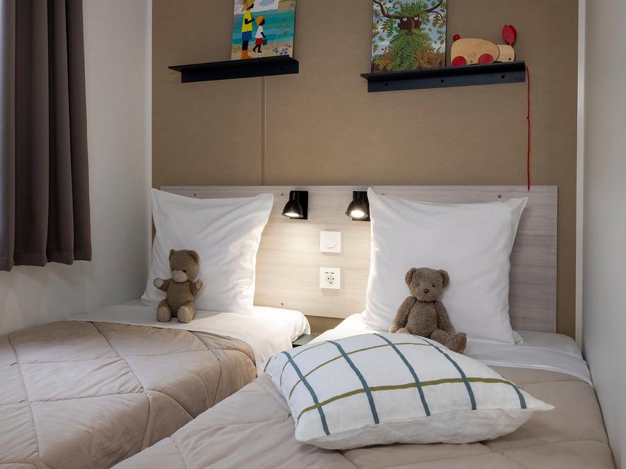 Mobilhome 4 personnes - Homeflower Premium 29m² (2ch) + TV + LV + Terrasse couverte + Draps Inclus + CLIM + Quartier piéton 4 pers 5