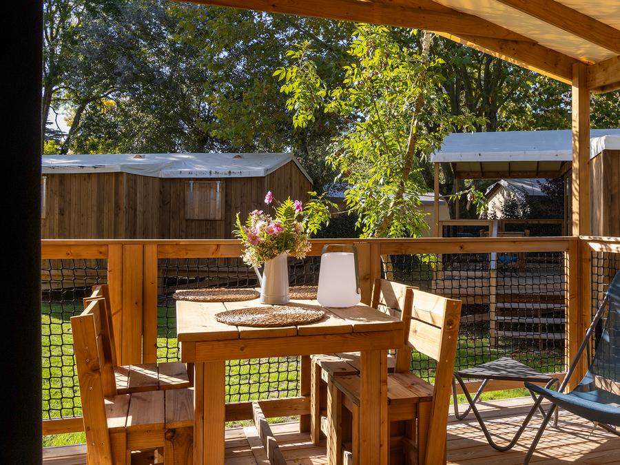 Chalet 4 personnes - CosyFlower Confort 27m² - 2 chambres + Terrasse couverte + LV + Quartier piéton. 4 pers 1