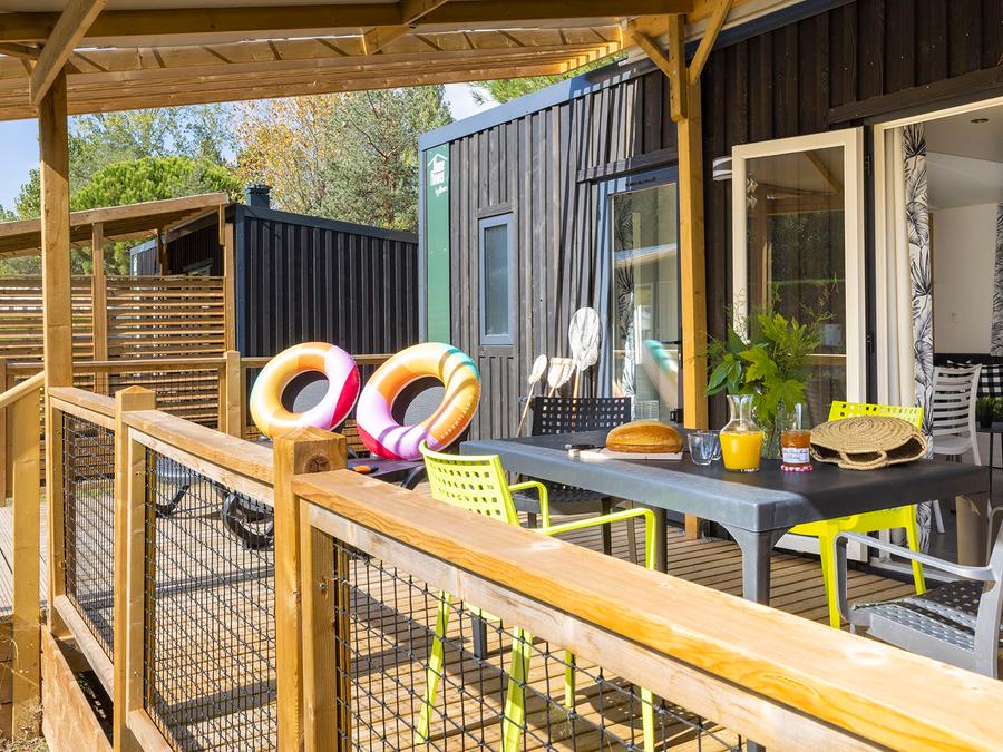 Mobilhome 4 personnes - Homeflower Premium 29m² (2chambres) + TV + LV + Terrasse couverte + Draps inclus + Quartier piéton 4 pers 0