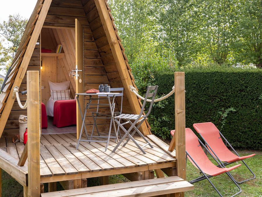 Hébergement 2 personnes - Forfait Insolite :Cabadienne 8m² - 1 chambre + Frigidaire + Terrasse 1/2 pers 0
