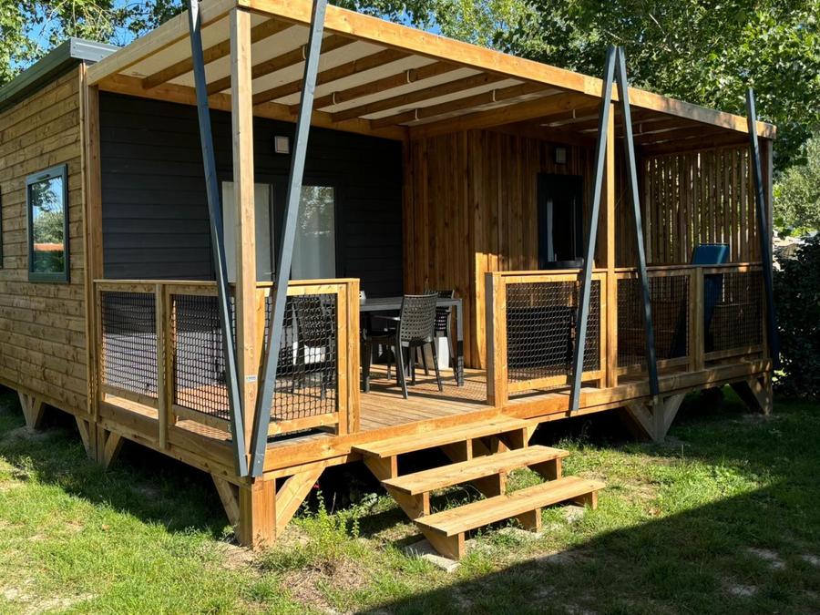 Chalet 4 personnes - Chalet Cannelle 26.5m² 2 chambres + TV + LV + Terr. couverte+ Draps + Quartier piéton + clim 4 pers 5