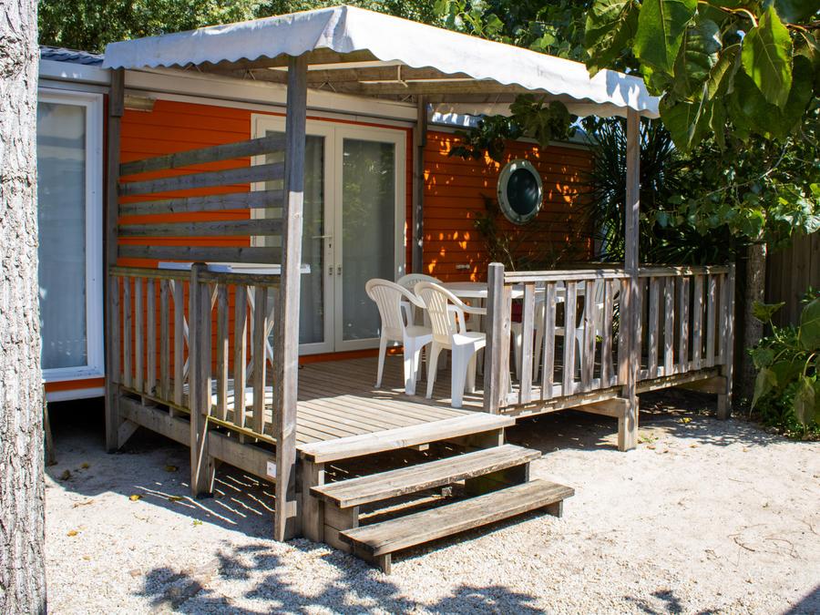 Mobilhome 5 personnes - Cottage PITAYA - 28m² - terrasse bois semi-couverte - 2 chambres 4/5 pers 5