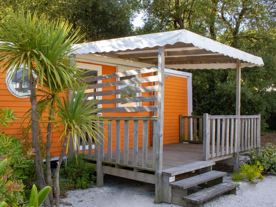 Mobilhome 4 personnes - Cottage LITCHI - 26m² - terrasse bois semi-couverte - 2 chambres 4 pers 5