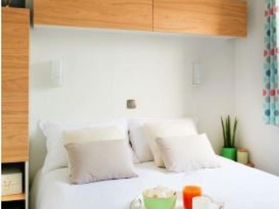 Mobilhome 4 personnes - Cottage GOYAVE - 25m² - terrasse intégrée semi-couverte - 2 chambres 4 pers 13