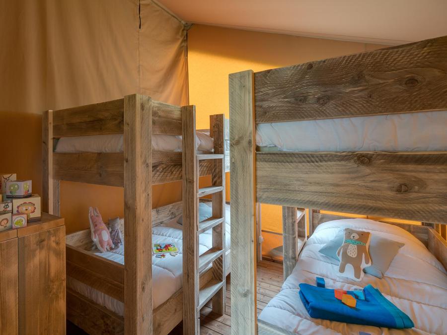 Tente en toile et en bois 6 personnes - Woody lodge 2chambres sans sanitaires 6