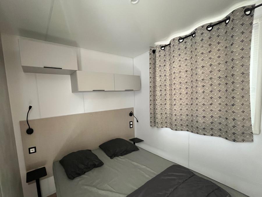 Mobilhome 4 personnes - MH Premium Grand Large Les Cévennes 30m² (2ch-4pers) + terrasse semi-couverte + climatisation 4