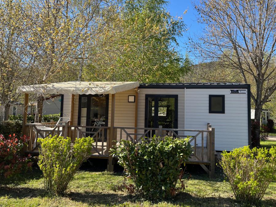 Mobilhome 4 personnes - MH Premium Grand Large Les Cévennes 30m² (2ch-4pers) + terrasse semi-couverte + climatisation 1