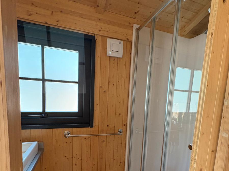 Chalet 5 personnes - chalet insolite sur pillotis 4