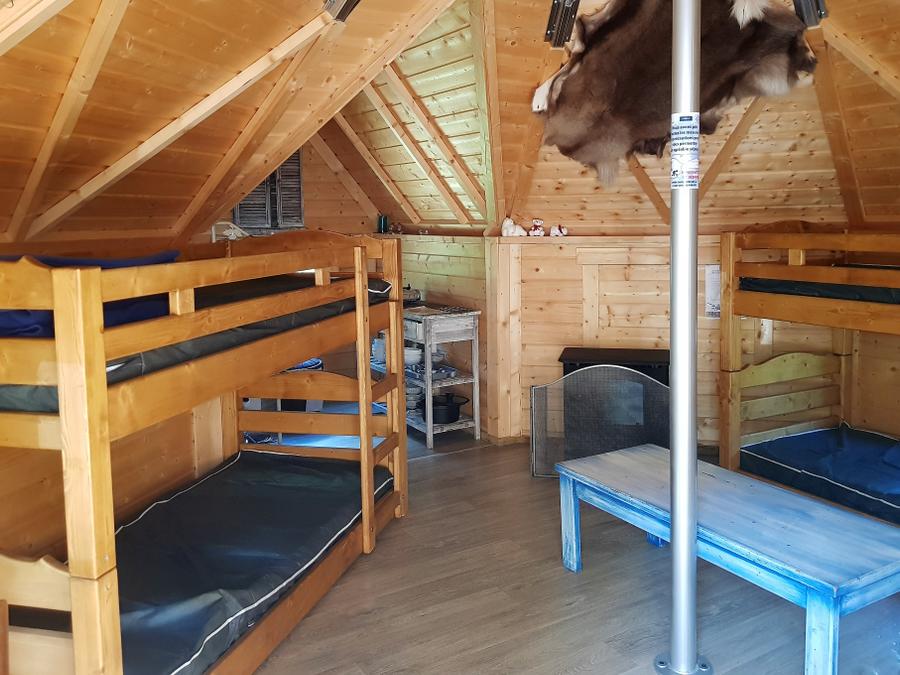 Insolite 6 personnes - Refuge - Esprit cabane - Sans eau ni sanitaire 4/6 places 7