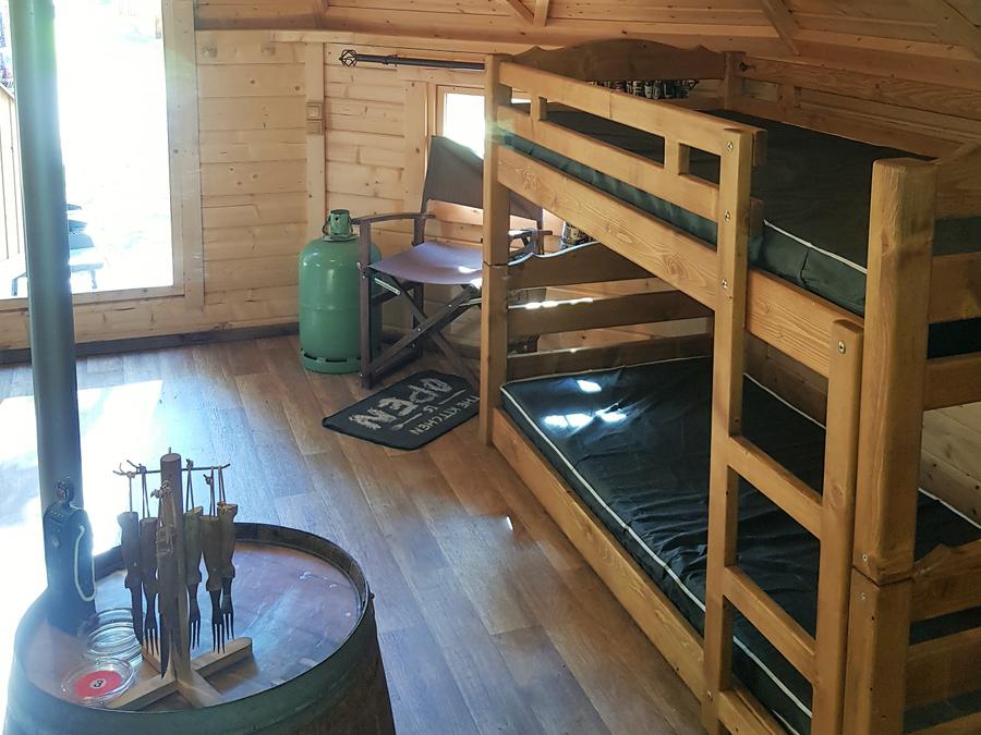 Insolite 4 personnes - Refuge - Esprit cabane - Sans eau ni sanitaire 2/4 places, 9