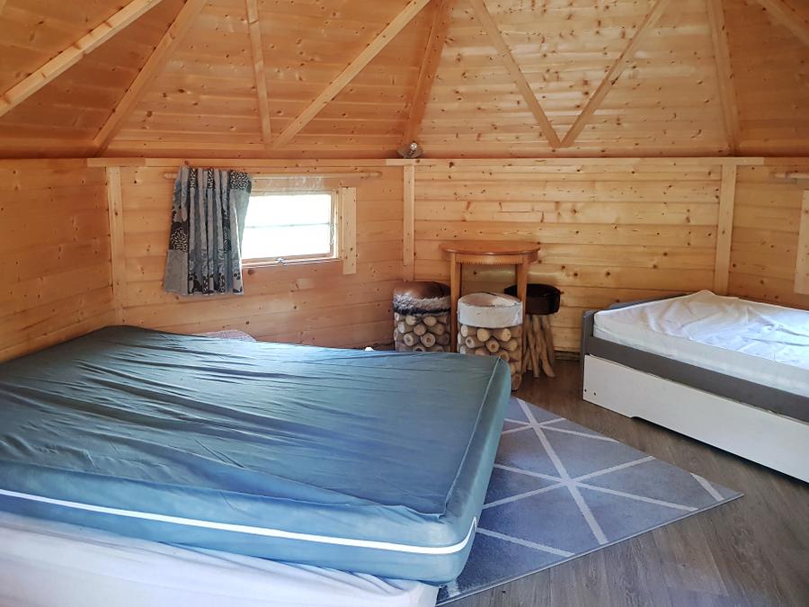 Insolite 4 personnes - Refuge - Esprit cabane - Sans eau ni sanitaire 2/4 places, 12