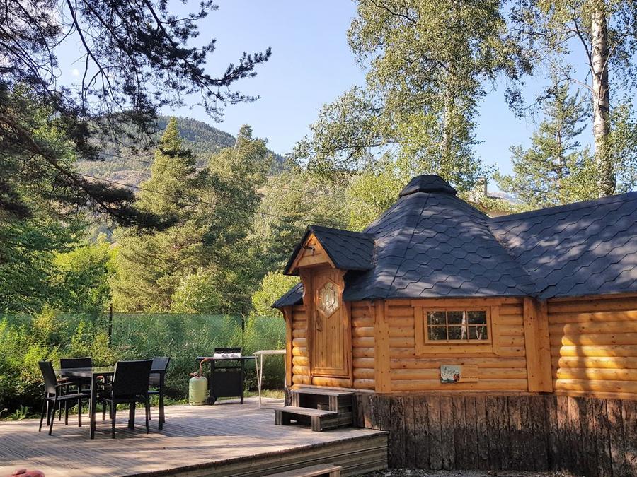 Insolite 4 personnes - Refuge - Esprit cabane - Sans eau ni sanitaire 2/4 places, 1