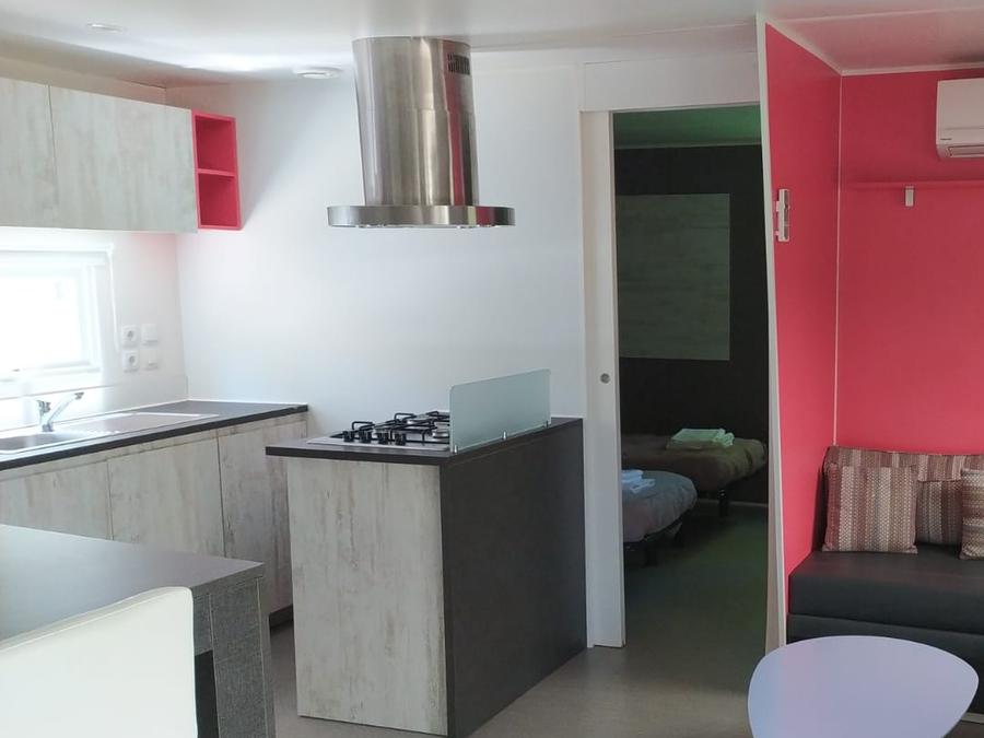 Mobilhome 5 personnes - Mobil-home Premium + 40m² (2ch - 5pers) + TV + LV + BBQ + Clim + 2 SDB 5