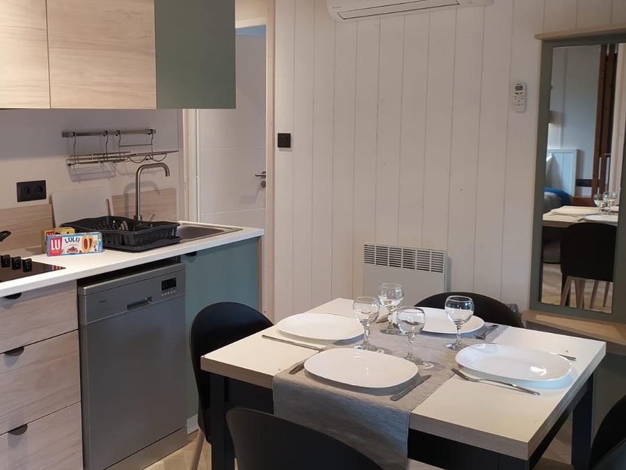 Chalet 6 personnes - Chalet Badiane Premium + 35m² (2ch - 4/6 pers) + Terrasse 19m² + LV + TV + 2SDB + Clim 4