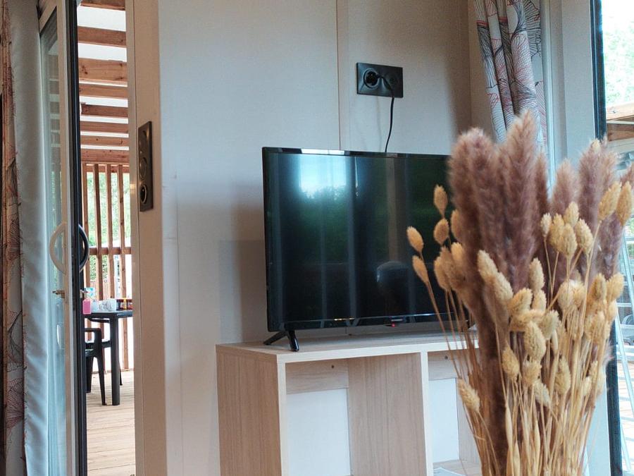 Chalet 6 personnes - Chalet Badiane Premium + 35m² (2ch - 4/6 pers) + Terrasse 19m² + LV + TV + 2SDB + Clim 6