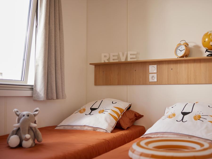 Mobilhome 6 personnes - NEST 33 LUXE- 3 chambres Clim + TV 5