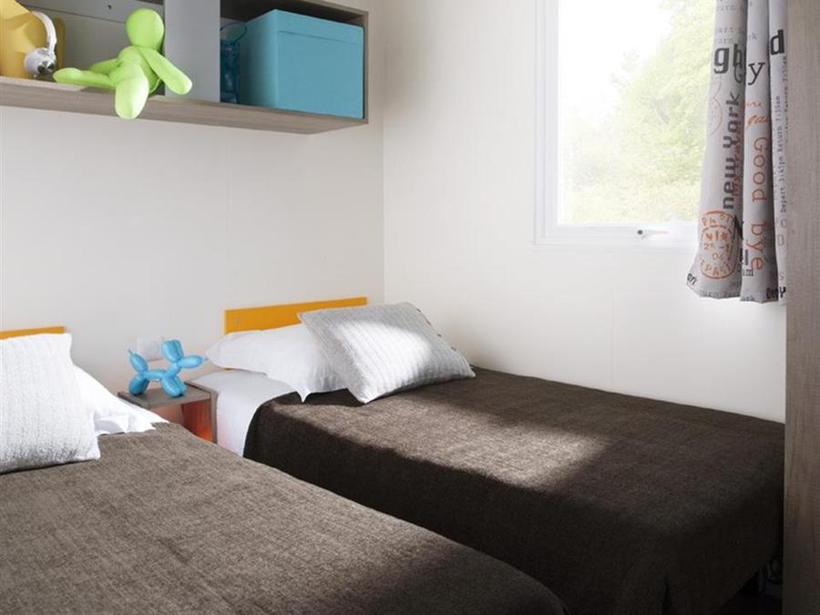 Mobilhome 4 personnes - Classique 2 chambres terrasse semi intégrée 2