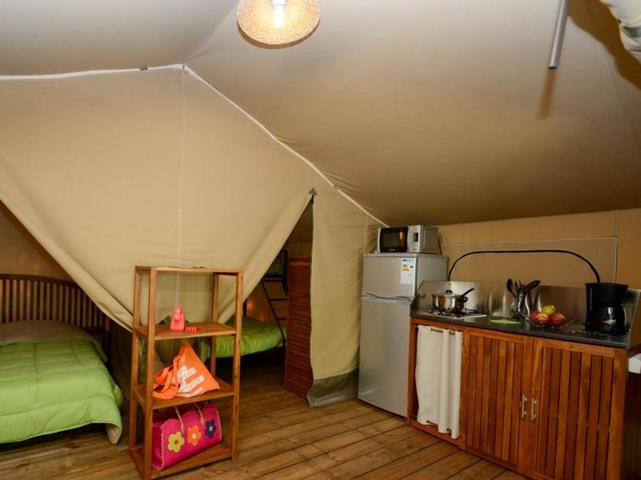 Tente en toile et en bois 5 personnes - SAFARI LODGE sans sanitaires 3