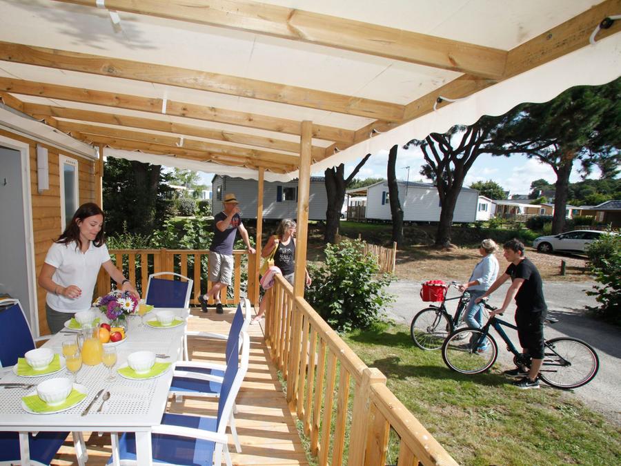 Mobilhome 4 personnes - Confort 28m² - 2 chambres - Terrasse couverte - TV - lave-vaisselle 2
