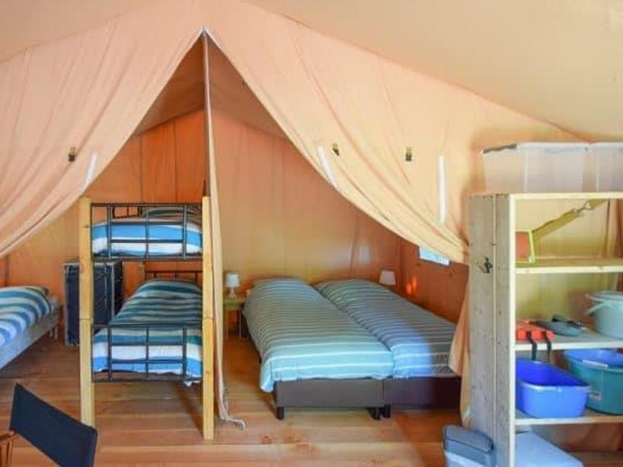 Tente en toile et en bois 5 personnes - LODGE NATURE 35 m² 3