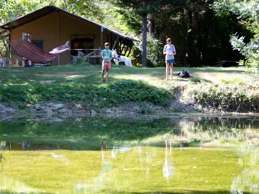 Tente en toile et en bois 5 personnes - LODGE VIP 55 m² 6