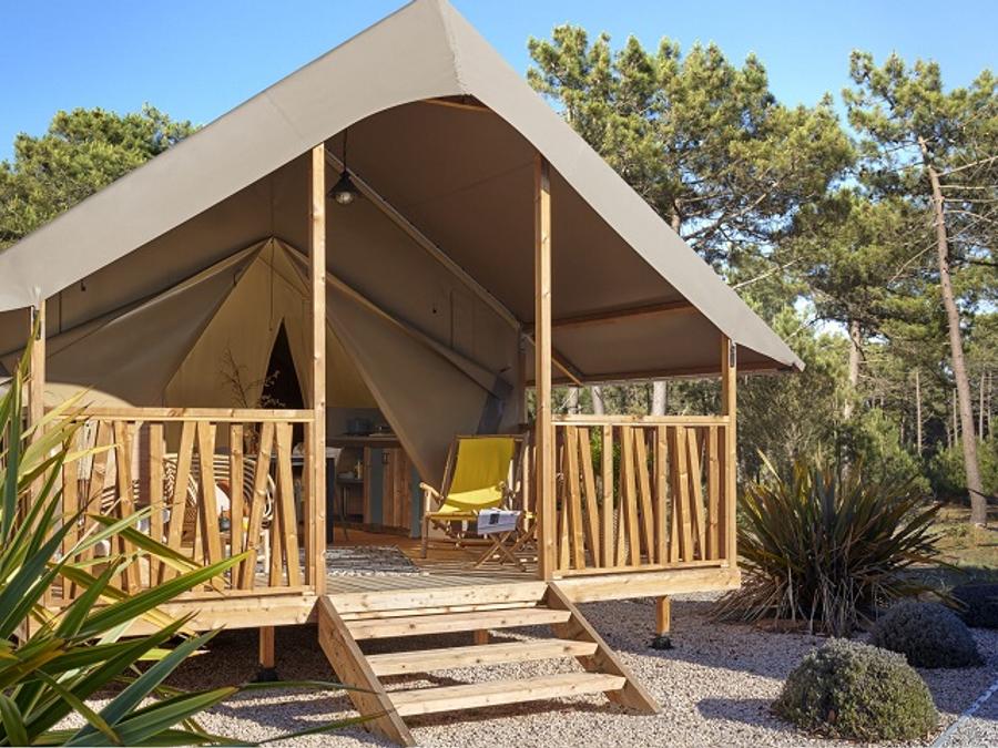 Bungalow toilé 4 personnes - LODGE sans sanitaires 11