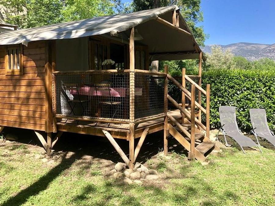 Bungalow toilé 4 personnes - LODGE sans sanitaires 0