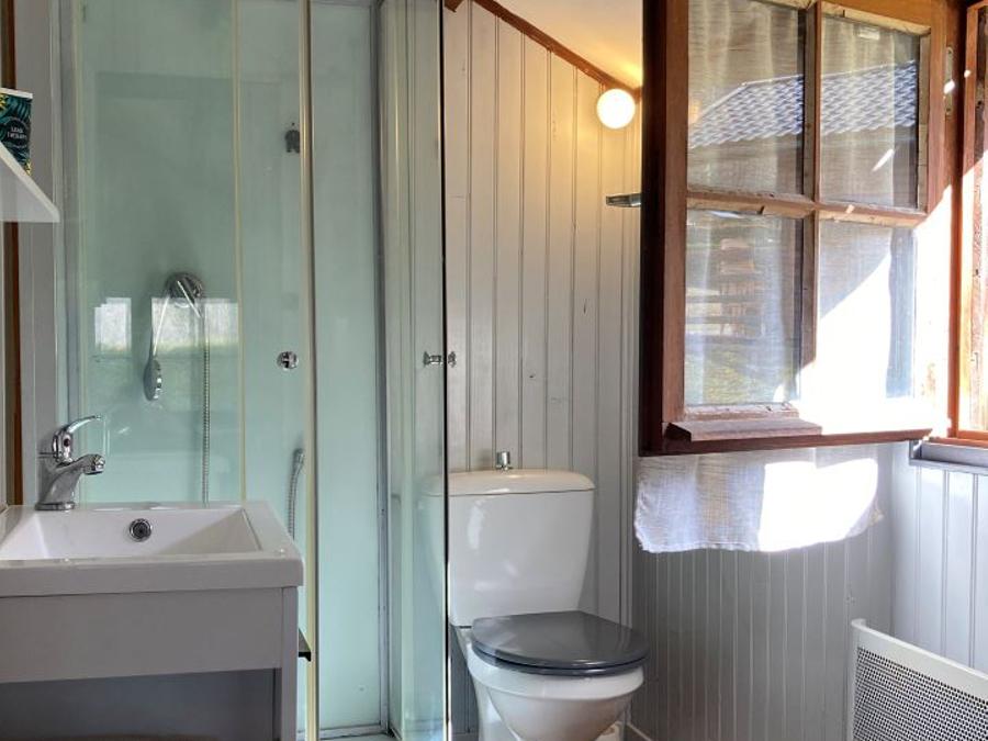 Chalet 2 personnes - Standard 20m² - 1 chambre + terrasse couverte 9