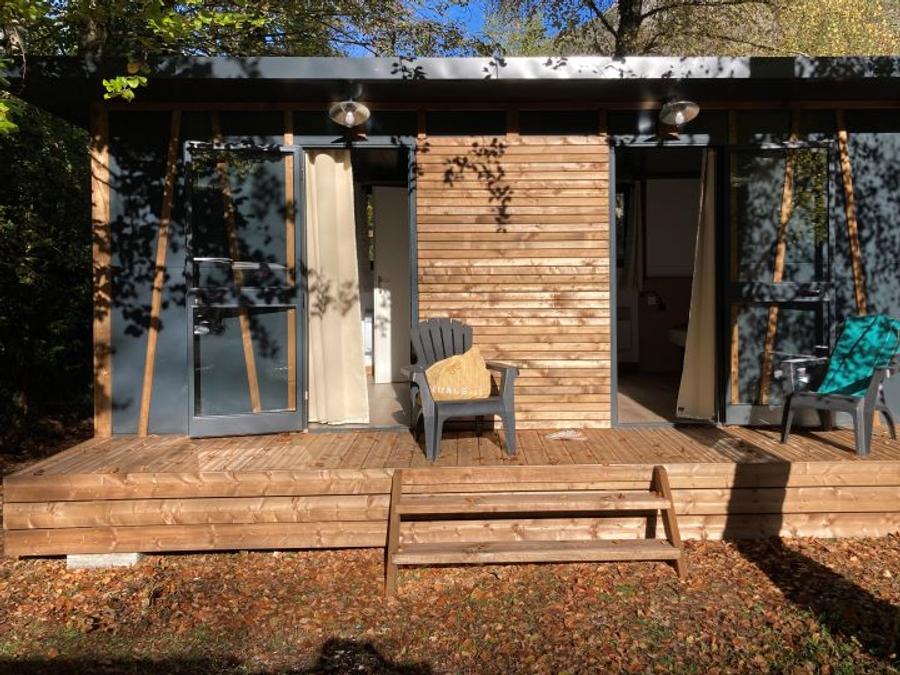 Chalet 1 personne - Standard 10m² - Douche et WC commun + Terrasse couverte 0