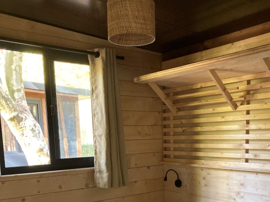 Chalet 4 personnes - Victoria Confort 20m² - 1 chambre + TV + Terrasse couverte 2