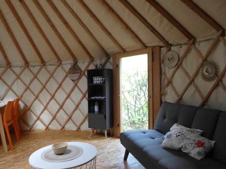 Insolite 4 personnes - Yourte scandinave - sans sanitaires - terrasse 4