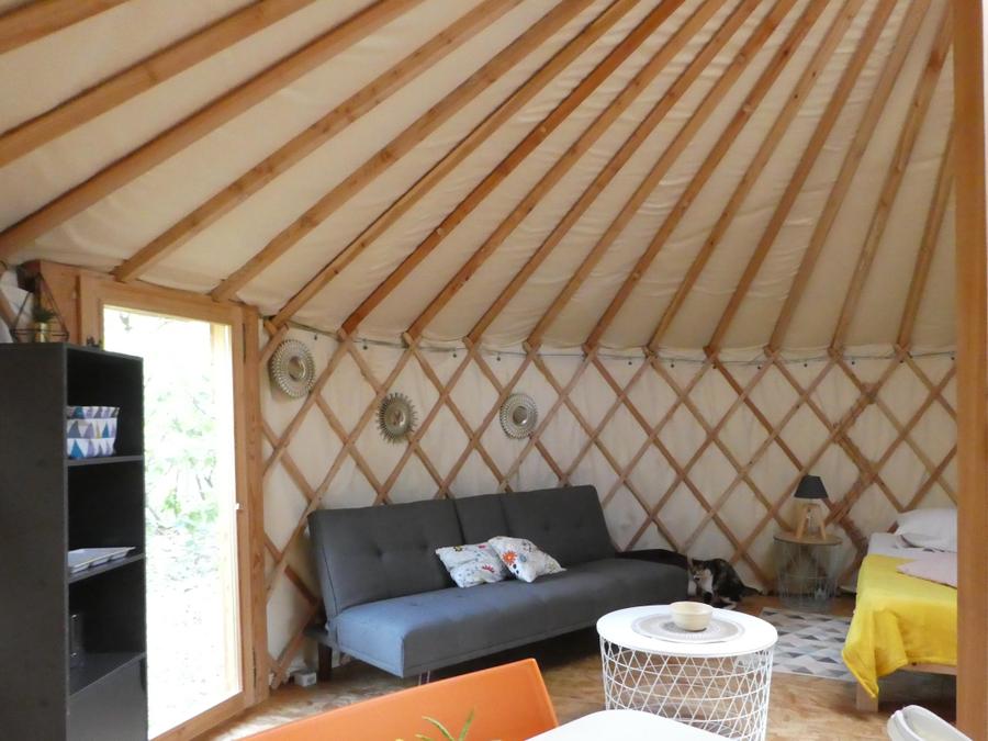 Insolite 4 personnes - Yourte scandinave - sans sanitaires - terrasse 3