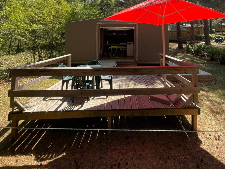 Tente en toile et en bois 4 personnes - Tente Maori - sans sanitaires - terrasse 7