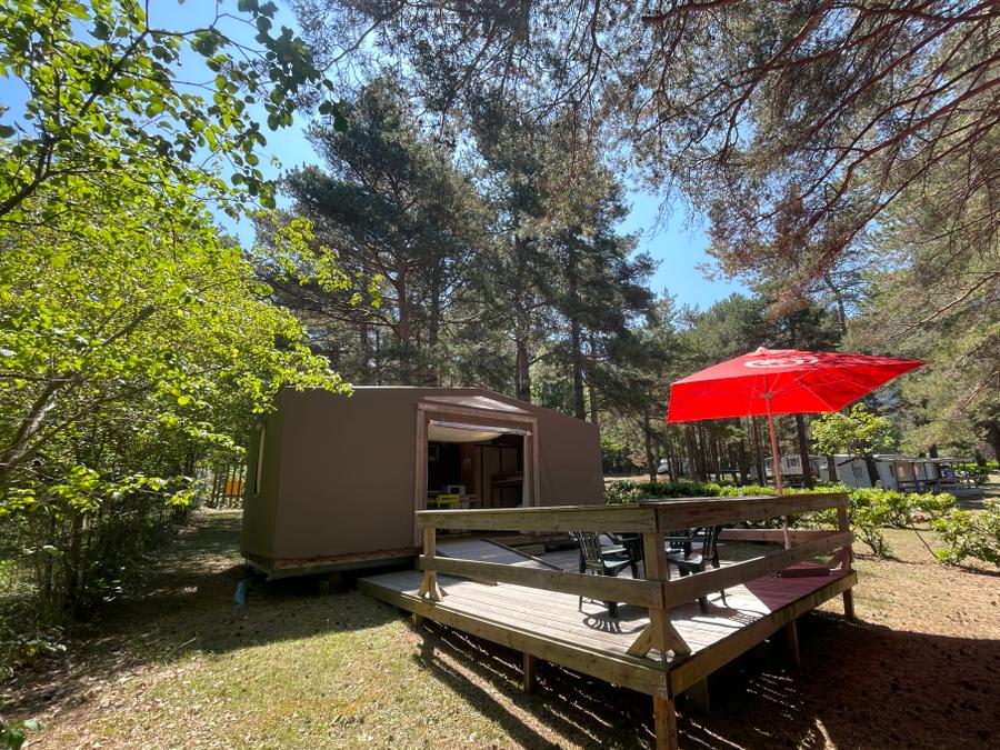 Tente en toile et en bois 4 personnes - Tente Maori - sans sanitaires - terrasse 9
