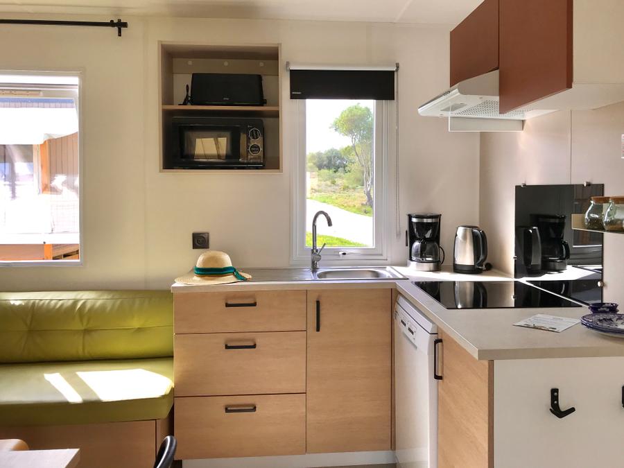 Mobilhome 6 personnes - Top Espace premium 32m², 3 chambres, terrasse couverte 15m² + TV + Lave vaisselle + climatisation 2