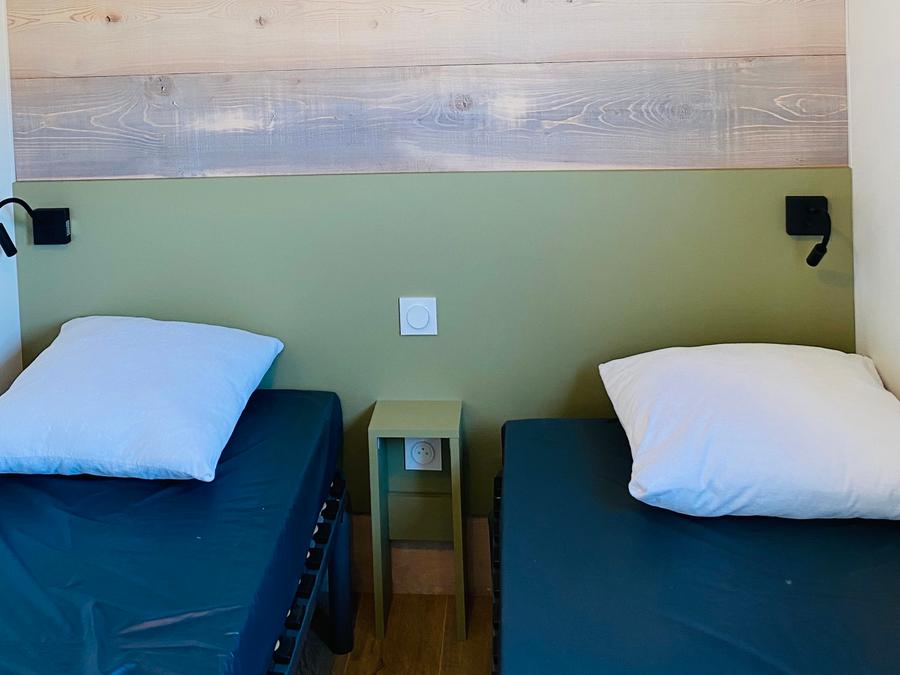 Mobilhome 6 personnes - XL premium 6pers 2 sdb, 3 chambres +terrasse couverte+ tv+lave vaisselle+climatisation 5