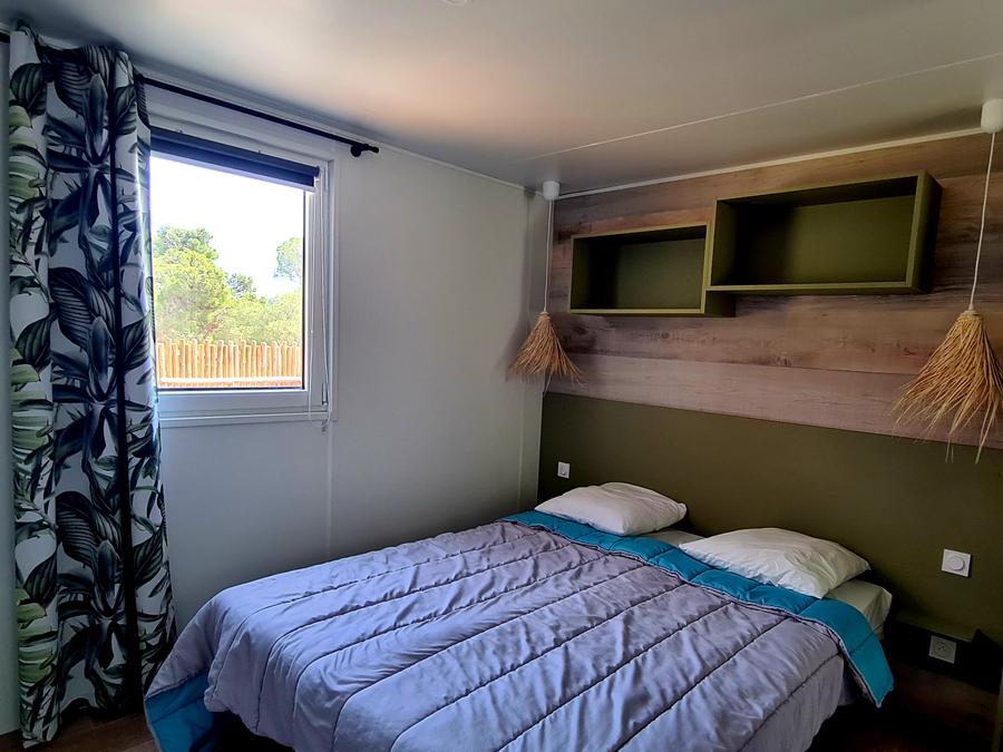 Mobilhome 4 personnes - XXL premium 35m² jacuzzi, 2 chambres+ 2 sdb +TV+lave vaisselle+climatisation 8