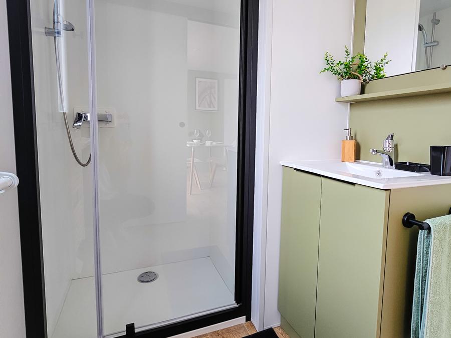 Mobilhome 4 personnes - XXL premium 35m² 2sdb, 2 chambres,tv,lave vaisselle, climatisation 1