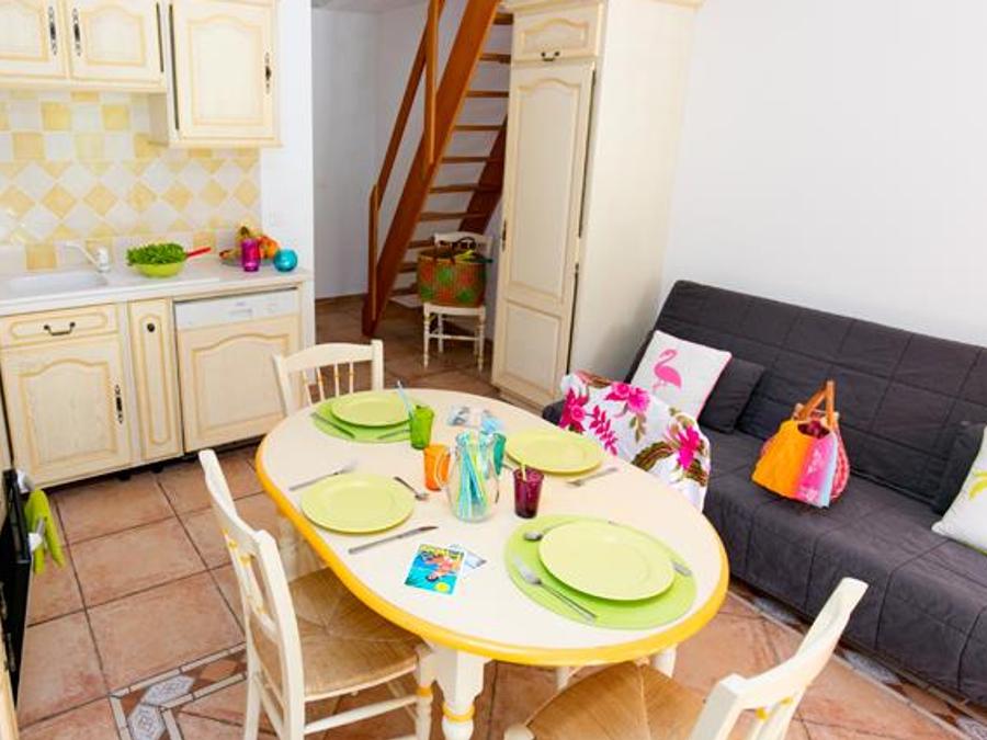 Appartement 4 personnes - 3 pièces Mezzanine 56 m² - 2 chambres - Climatisation et TV 2