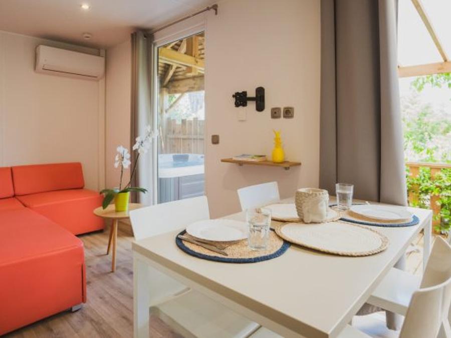 Mobilhome 4 personnes - Moorea 52 m² - 3 pièces - 2 chambres - Jacuzzi privatif - Climatisation 2