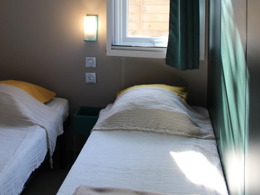 Mobilhome 4 personnes - Moorea 52 m² - 3 pièces - 2 chambres - Jacuzzi privatif - Climatisation 12