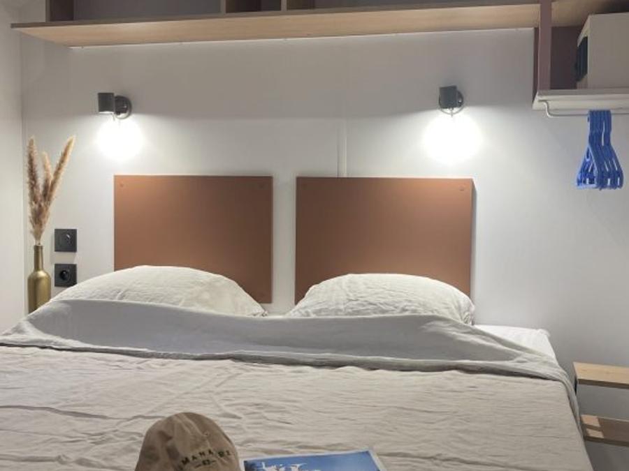 Mobilhome 6 personnes - Maïao 36 m² - 4 pièces - 3 chambres - Climatisation et TV 2