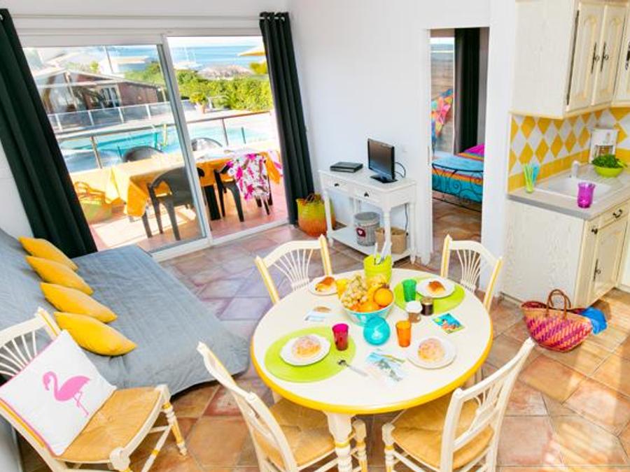 Appartement 4 personnes - Appartement 3 pièces Mezzanine 45m² - 2 chambres - Climatisation et TV - Vue mer et piscine 3