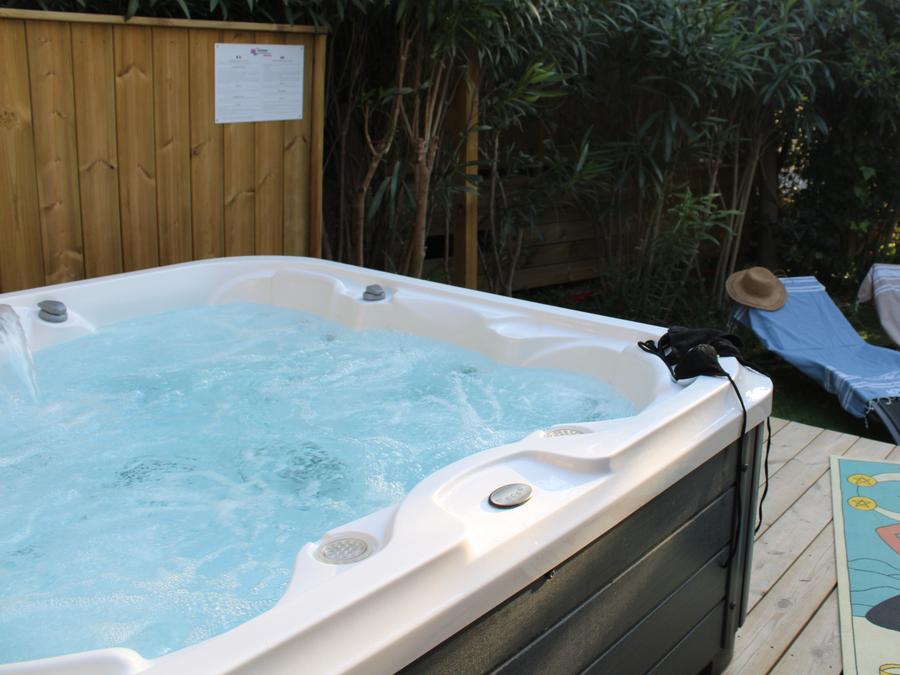 Appartement 4 personnes - Appartement 2 pièces 40m² - 1 chambre - douche - TV - jacuzzi 8