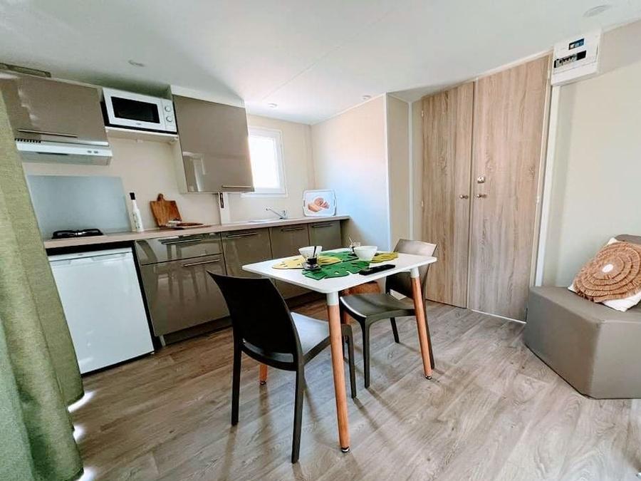 Mobilhome 2 personnes - TIKI MH 22m² 2 pers. 1 ch 1